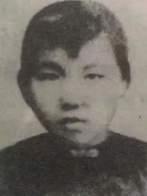 李潔、李廣：紅色小交通 英雄好姐妹
