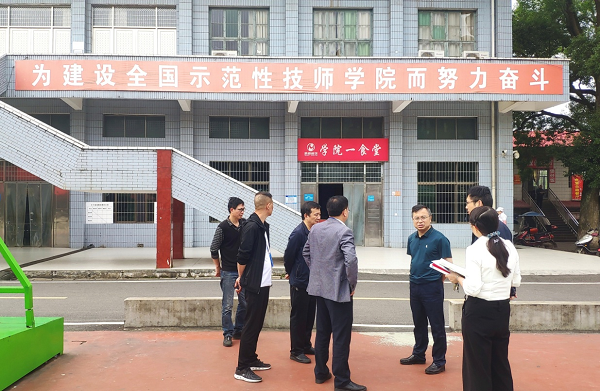 深入一線監(jiān)督檢查，守住食品安全防線