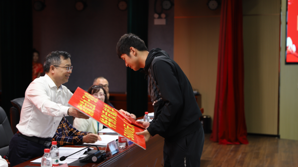 衡技學子風采③|鄧宏意：捐獻造血干細胞，延續(xù)他人生命