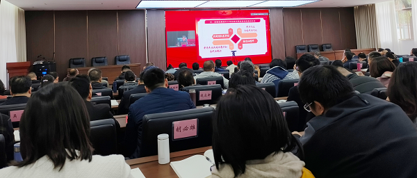 聆聽鑄牢中華民族共同體意識(shí)宣講  持續(xù)做好民族團(tuán)結(jié)進(jìn)步示范學(xué)校創(chuàng)建工作